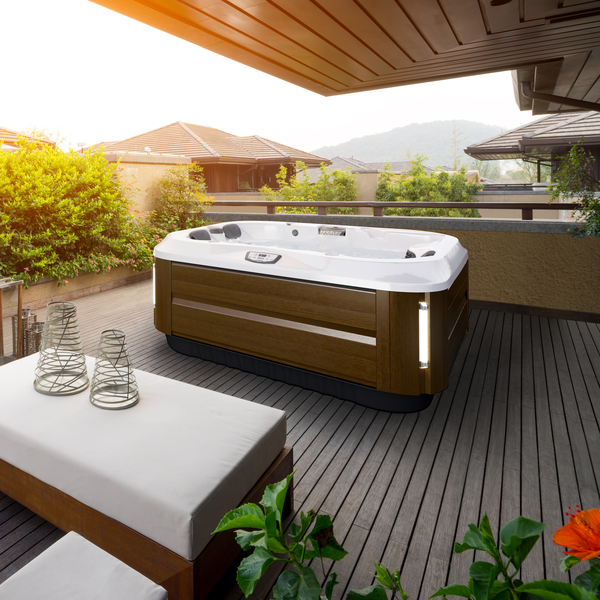 Hot Tub vs Swim Spa: Which Is Best for Your Backyard